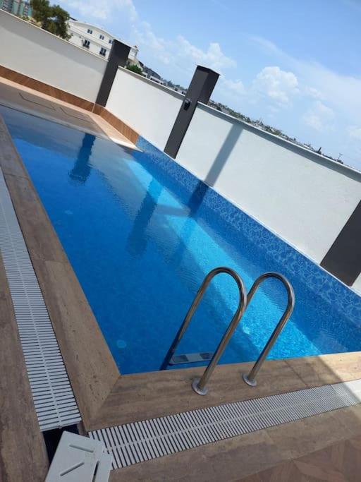 2+1 Full Furnished Flat Near To Sea For Rent Apartament Antalya